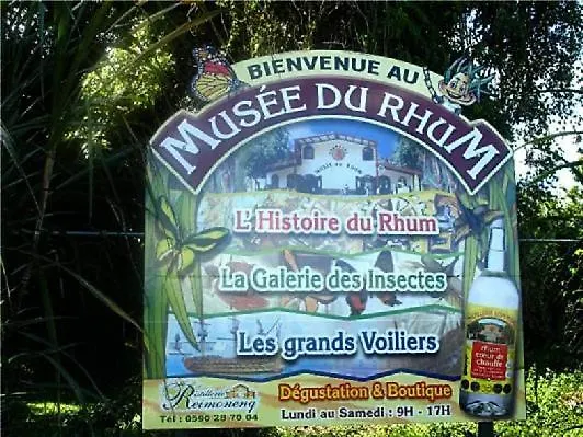 La Villa Bois-Rada Sainte-Rose Casa de Campo